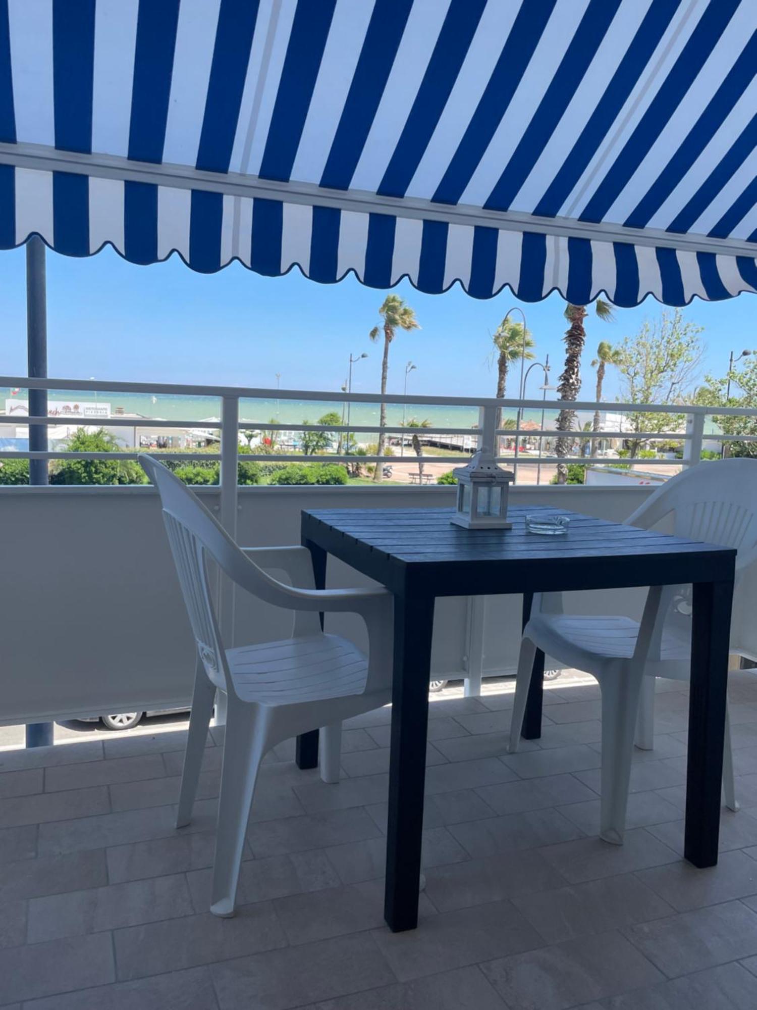 Hotel Promenade Porto SantʼElpidio Extérieur photo