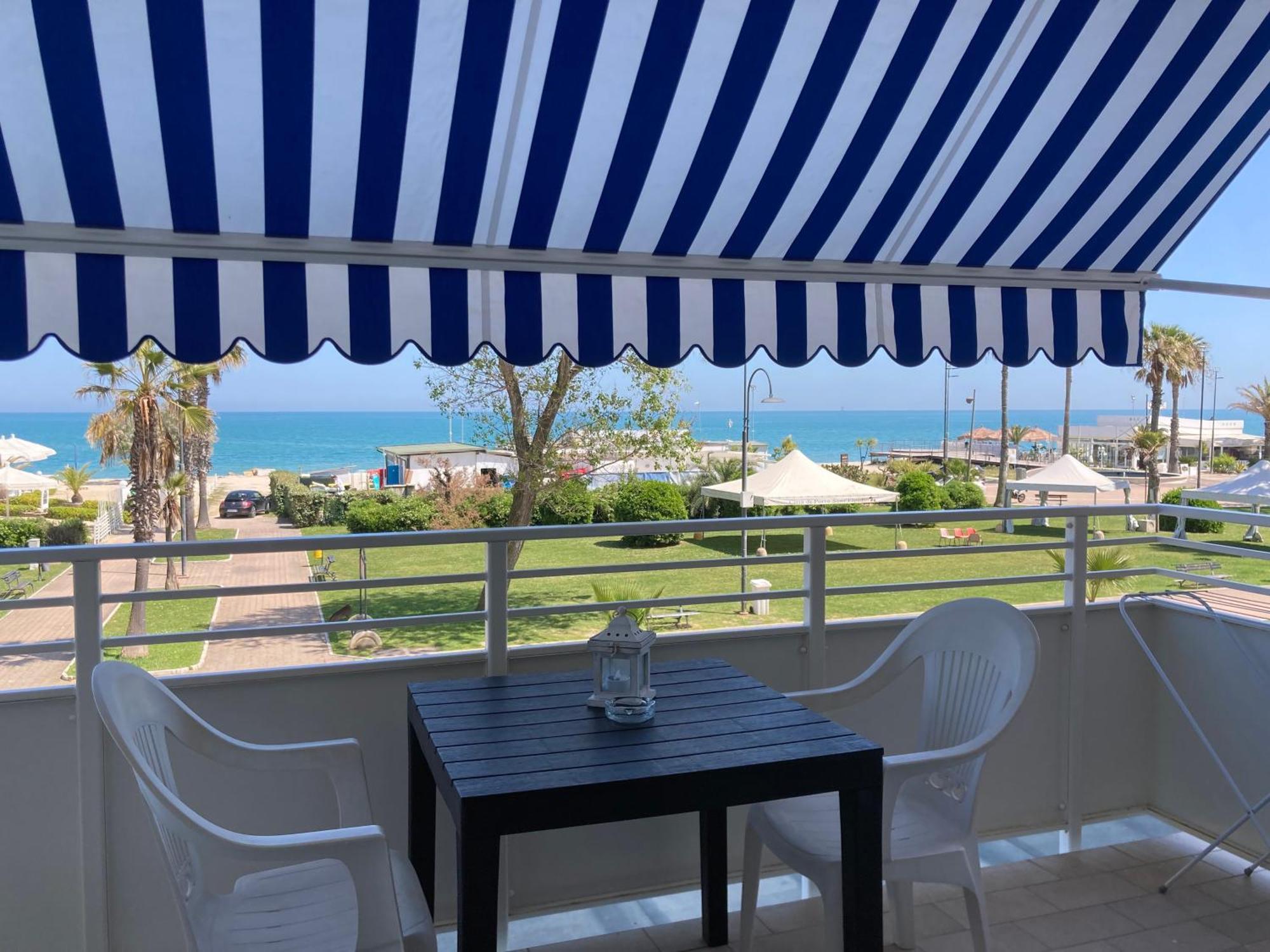 Hotel Promenade Porto SantʼElpidio Extérieur photo